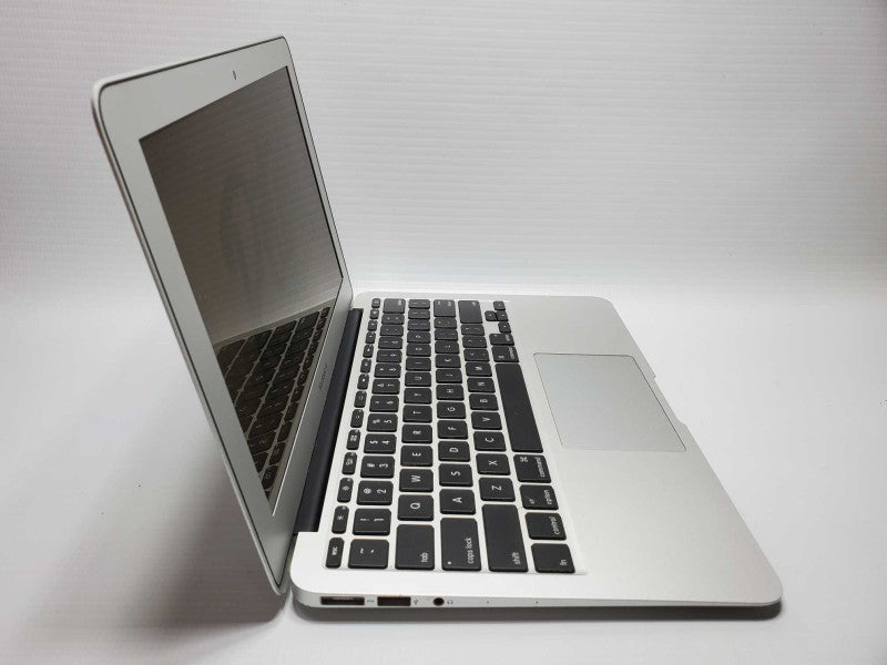 MacBook Air 2015 11\\" Core i5-5250U @ 1.6 GHz 4GB DDR3 120GB SSD (