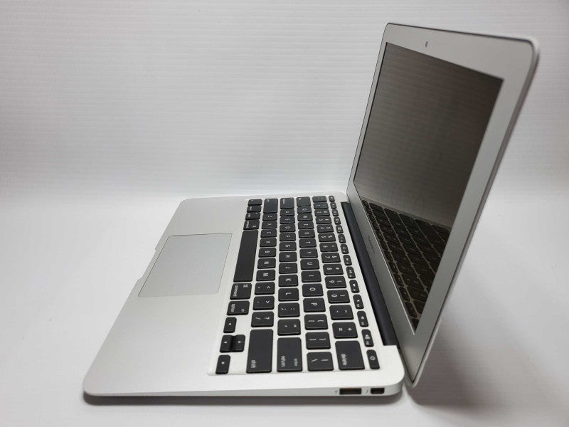 MacBook Air 2015 11\\" Core i5-5250U @ 1.6 GHz 4GB DDR3 120GB SSD (