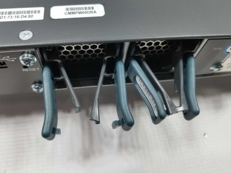 Cisco WS-C3560X-24T-S 3560X 24 Port Gigabit Ethernet Switch ~
