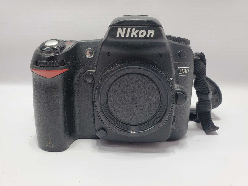 NIKON D80 10.2MP DSLR Camera (AS-IS) |