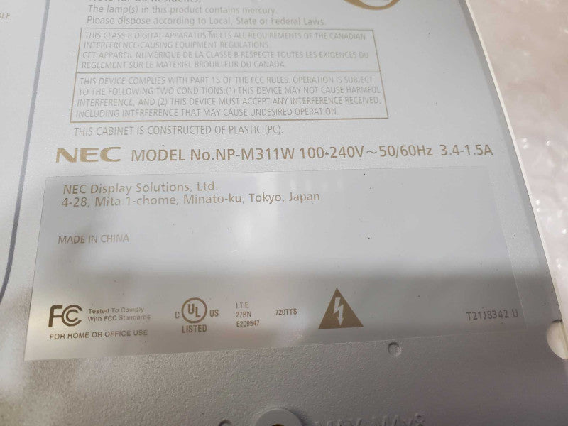 NEC NP-M311W WXGA 3LCD Theater Room HDMI Projector 3,100 Lumens only 39h Used )