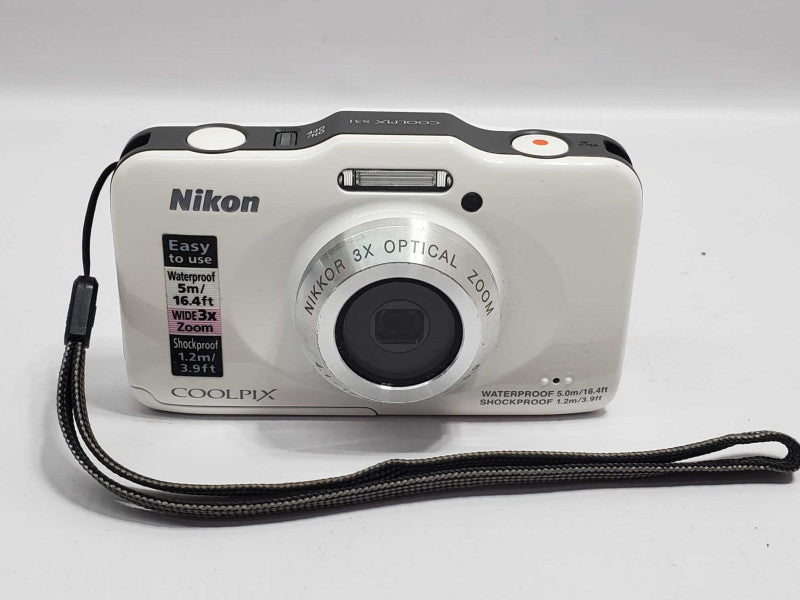 Nikon COOLPIX S31 10.1MP Digital Camera |