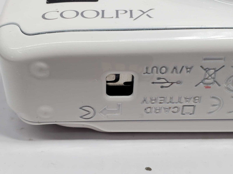 Nikon COOLPIX S31 10.1MP Digital Camera |