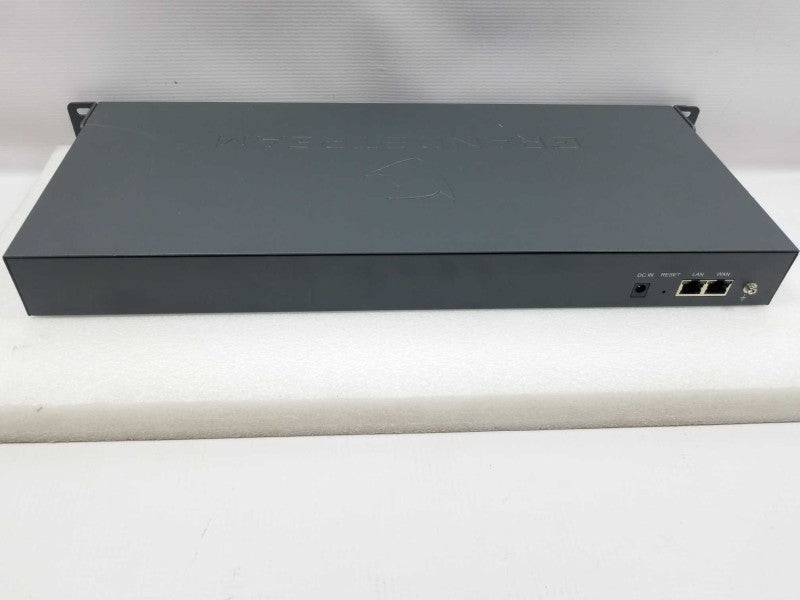 Grandstream UCM6208 8 Port IP PBX Phone System ~