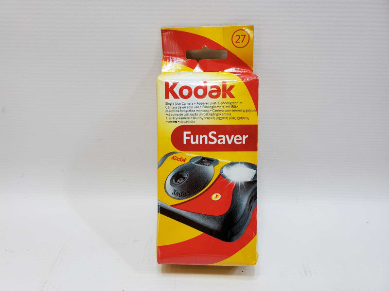 KODAK Fun Saver 35mm Disposable Camera with Flash, 27 Exposures EXP 12/2015Ope (