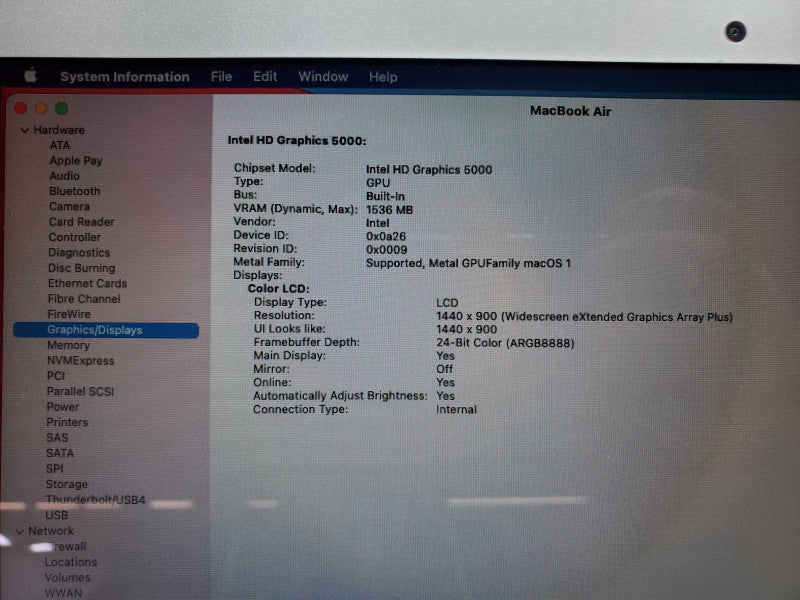 Macbook Air 2013 13\\" Core i5-4250U @ 1.3 GHz 4GB Ram 250GB SSD (