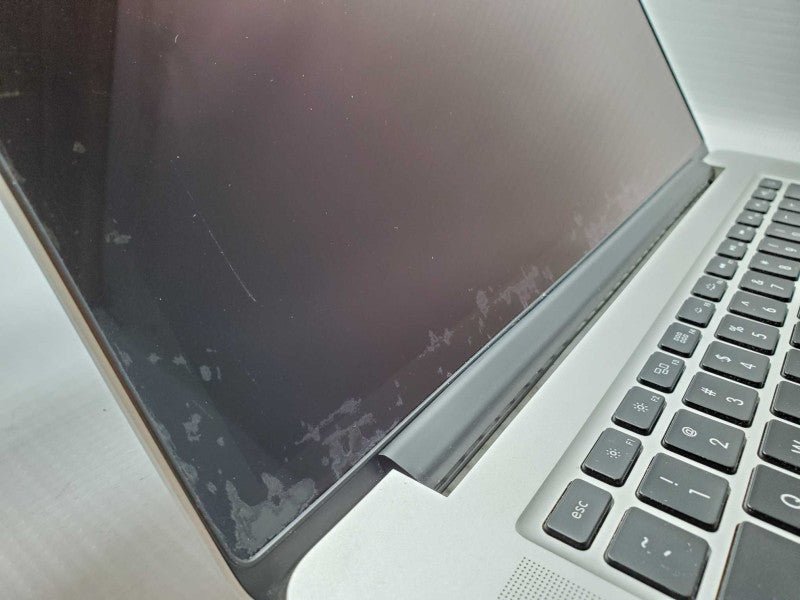 Macbook Pro 2013 15\\" Retina Core i7-4960HQ @ 2.6GHz 16GB Ram 250GB SSD GT 750M *READ* (