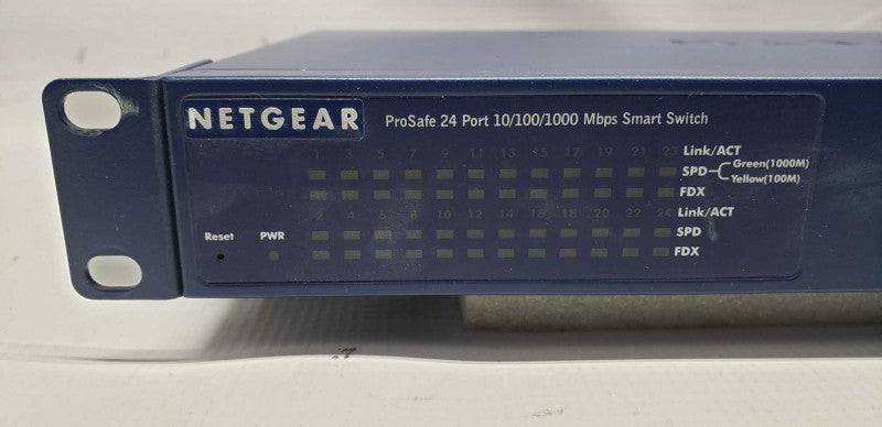 Netgear proSafe 24x port gigabit smart switch GS724T V3 / FACT.RESET #