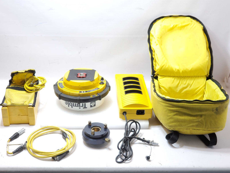 TRIMBLE GPS 4600LS ANTENNA w/ Battery and 20669-80 Charger, Powers on, AS-IS _