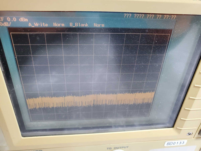Advantest R3132 Spectrum Analyzers 9kHz - 3GHz _ Power-on tested )