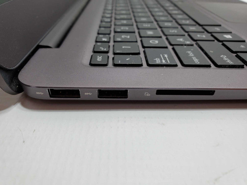 ASUS Zenbook UX305 13\\" Intel m3-6Y30 @ 0.90GHz 8GB RAM 500GB SSD (