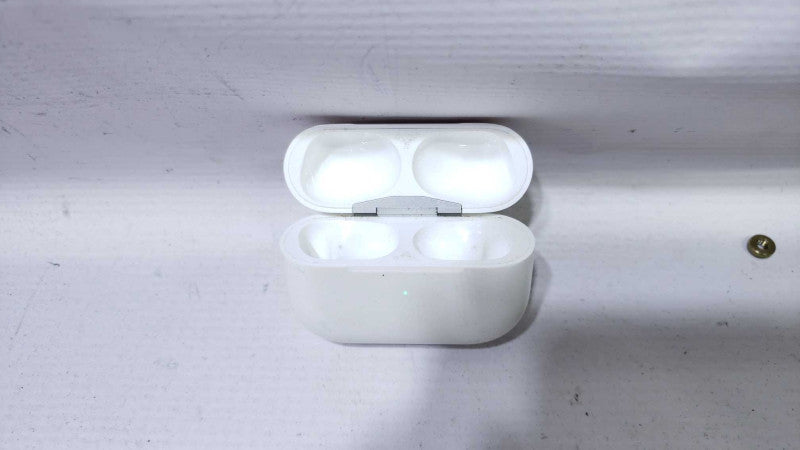 Airpods Pro Wireless  Charging Case Model A2190 [