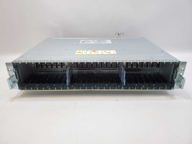 EMC SAE Hard Drive Array Storage Expansion 25x 2.5\\" No HDD (