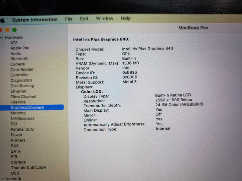 Macbook Pro 2017 13\\" A1708 Core i5-7360U @ 2.3GHz 8GB 120GB SSD (