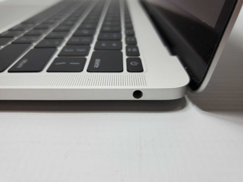 Macbook Pro 2017 13\\" A1708 Core i5-7360U @ 2.3GHz 8GB 120GB SSD (