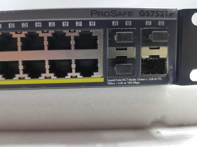 NETGEAR ProSafe (âGS752TP V1H1) 52-Port Gigabit Ethernet Smart Switch ~