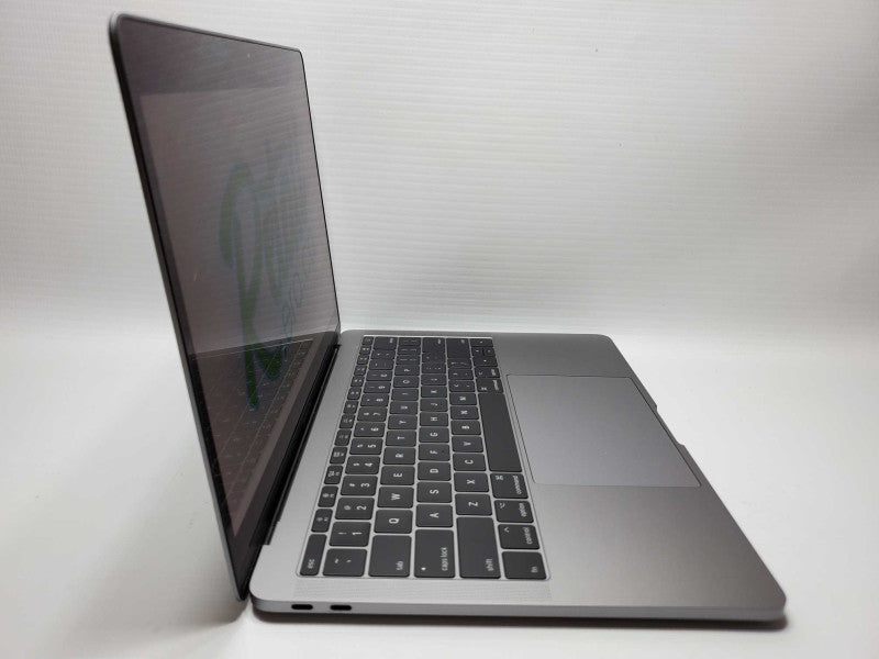 MacBook Pro 2017 13\\" Core i5-7360U @ 2.3 GHz 8GB Ram 250GB SSD *READ* (