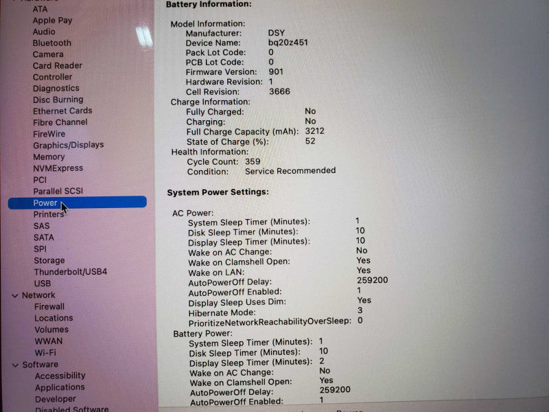 MacBook Pro 2017 13\\" Core i5-7360U @ 2.3 GHz 8GB Ram 250GB SSD *READ* (