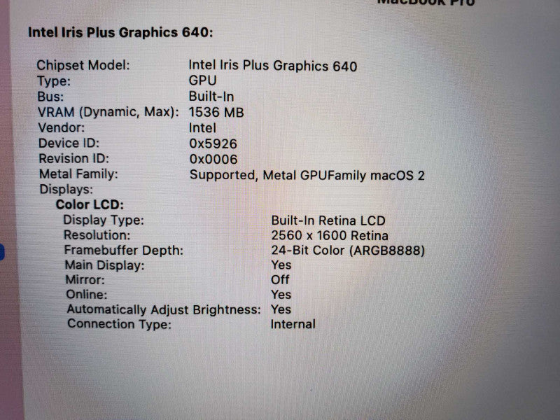 MacBook Pro 2017 13\\" Core i5-7360U @ 2.3 GHz 8GB Ram 250GB SSD *READ* (