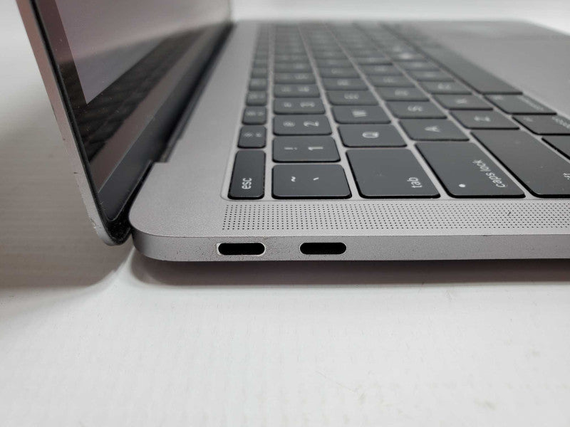 MacBook Pro 2016 13\\" Core i5-6360U @ 2.3 GHz 8GB Ram 250GB SSD *READ* (