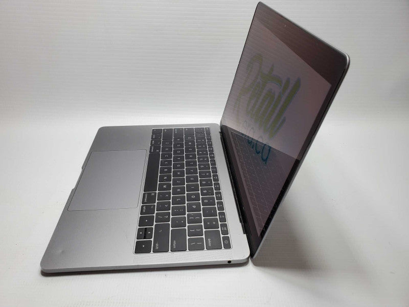 MacBook Pro 2017 13\\" Core i5-7360U @ 2.3 GHz 8GB Ram 250GB SSD *READ* (