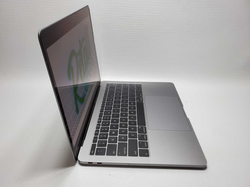 MacBook Pro 2017 13\\" Core i5-7360U @ 2.3 GHz 8GB Ram 250GB SSD *READ* (