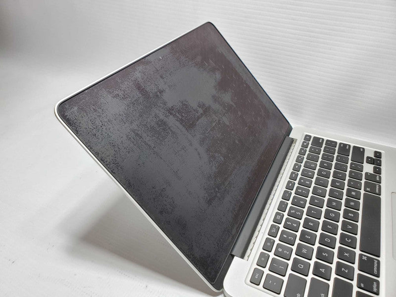 MacBook Pro 2015 13\\" Retina i7-5557U @ 3.1 GHz 16GB Ram 250GB SSD *READ* (