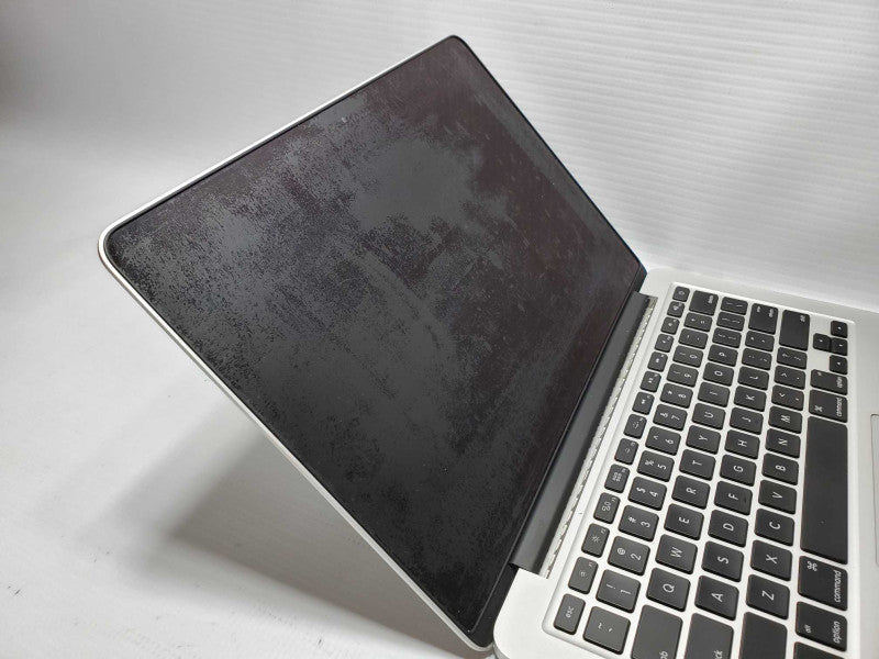 MacBook Pro 2015 13\\" Retina i7-5557U @ 3.1 GHz 16GB Ram 250GB SSD *READ* (