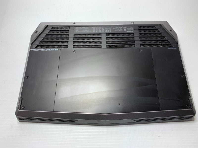 Dell Alienware 15 with i7-4720HQ CPU 16GB RAM & 1TB HDD READ -