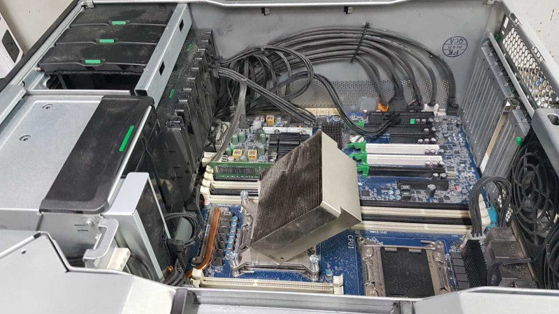 HP Z820 Xenon E5- 2637 @ 3.50ghz / 16gb ram  #