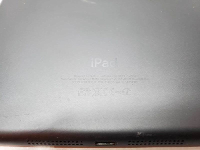 Apple iPad Mini 32GB, Wi-Fi, 7.9\\" - Black (