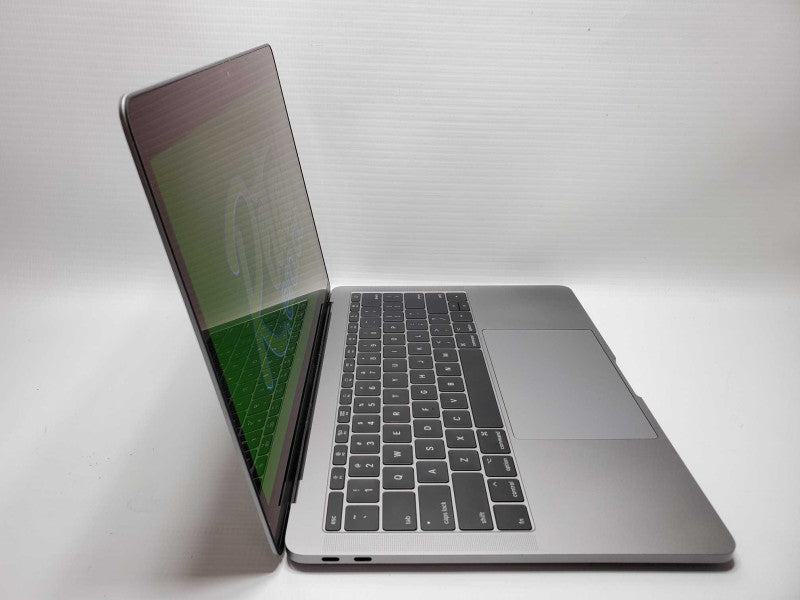 MacBook Pro 2017 13\\" Core i5-7360U @ 2.3 GHz 16GB Ram 250GB SSD *READ* (
