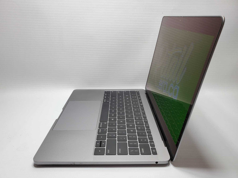 MacBook Pro 2017 13\\" Core i5-7360U @ 2.3 GHz 16GB Ram 250GB SSD *READ* (
