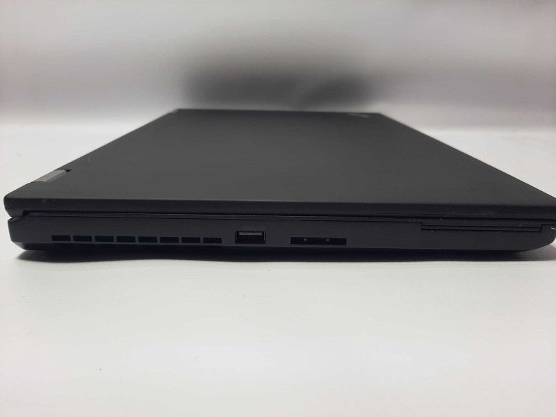 LENOVO ThinkPad P52 i7-8850H CPU @ 2.60GHz 32GB RAM NIVIDIA Quadro P2000 +