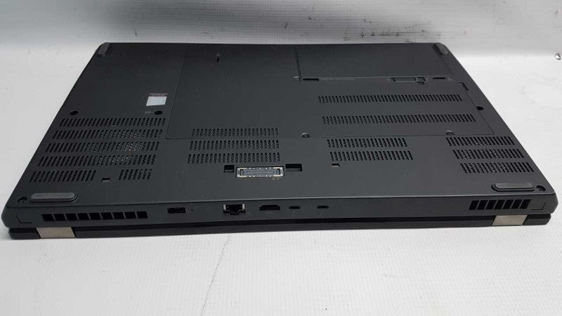 Lenovo P70 Mobile Workstation i7-6700HQ @ 2.60ghz / 16gb ram / 17.3\\" #
