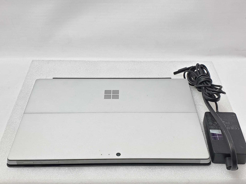 Microsoft Surface Pro Model 1796, i7-7200U 2.5GHz 8GB RAM 256GB Storage _