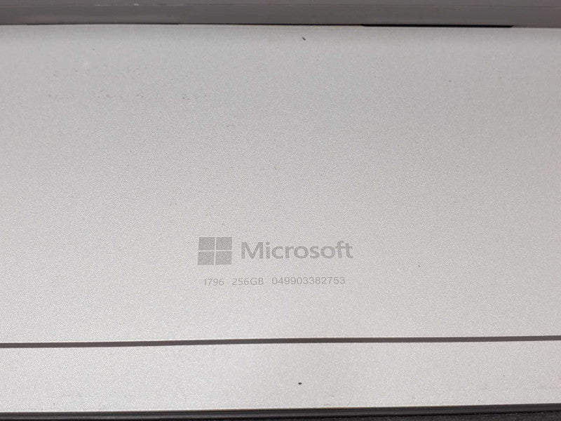 Microsoft Surface Pro Model 1796, i7-7200U 2.5GHz 8GB RAM 256GB Storage, Read _