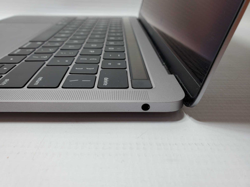 MacBook Pro 2019 13\\" w/ TouchBar [Unknown Specs] *For Parts Only* (