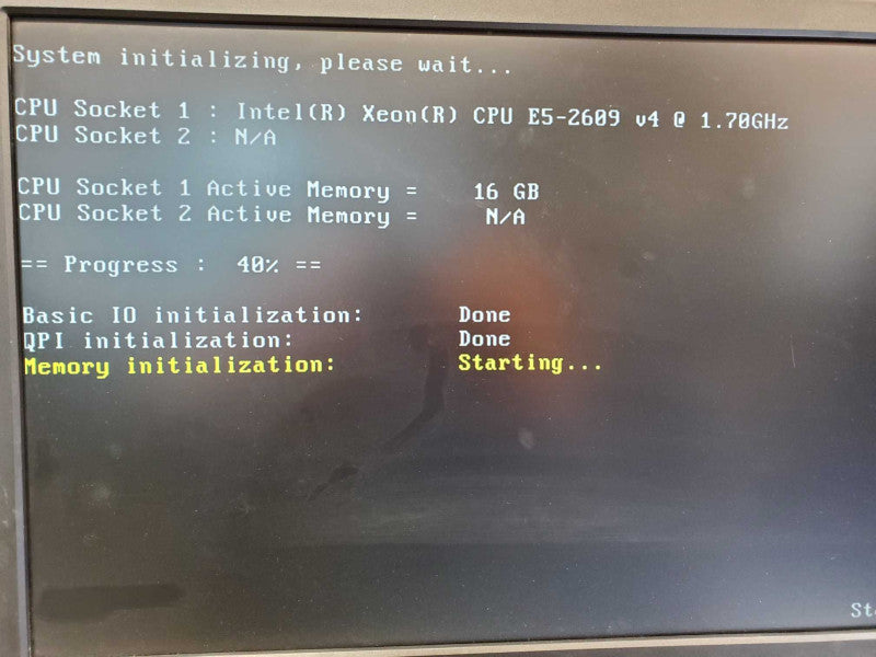 Lenovo ThinkServer RD350 Xeon E5-2609v4@1.7Ghz 16GB DDR4 4x3.5\\" No HDD (