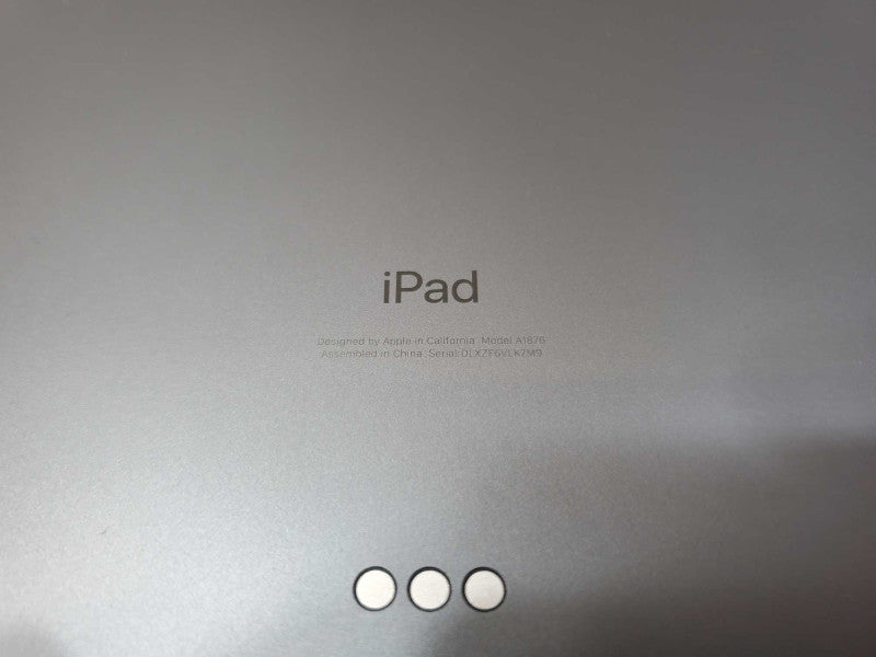 iPad Pro 12.9-inch 3rd gen [Unknown Specs] Space Gray A1876 *For Parts* (