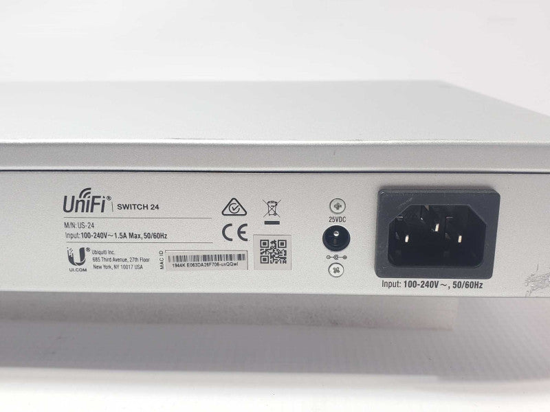 Ubiquiti Networks UniFi US-24 24 Ports Rack-Mountable Gigabit Ethernet Switch _