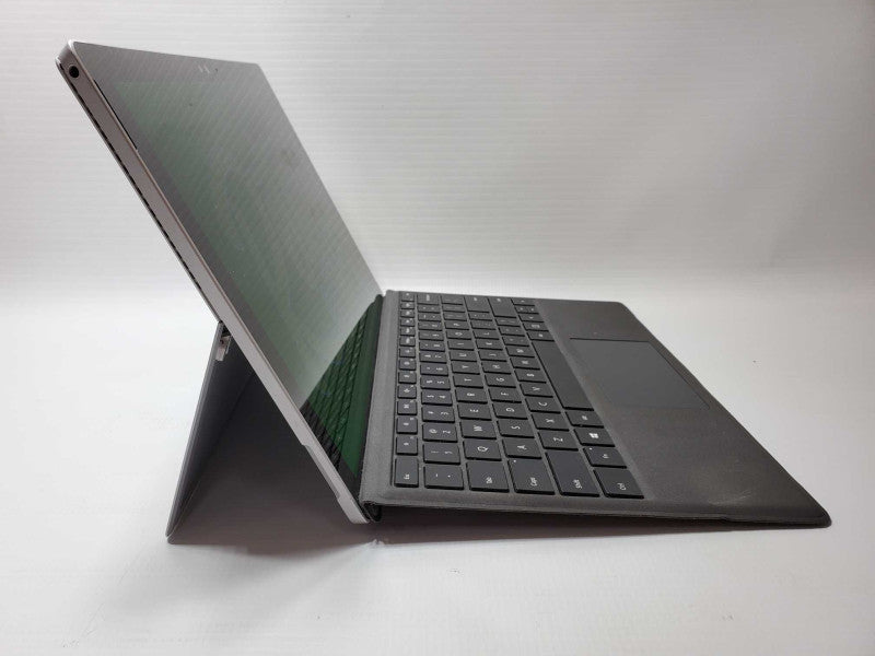 Microsoft Surface Pro 4 [1724] Core i5-6300U @ 2.4GHz 8GB Ram 256GB SSD (