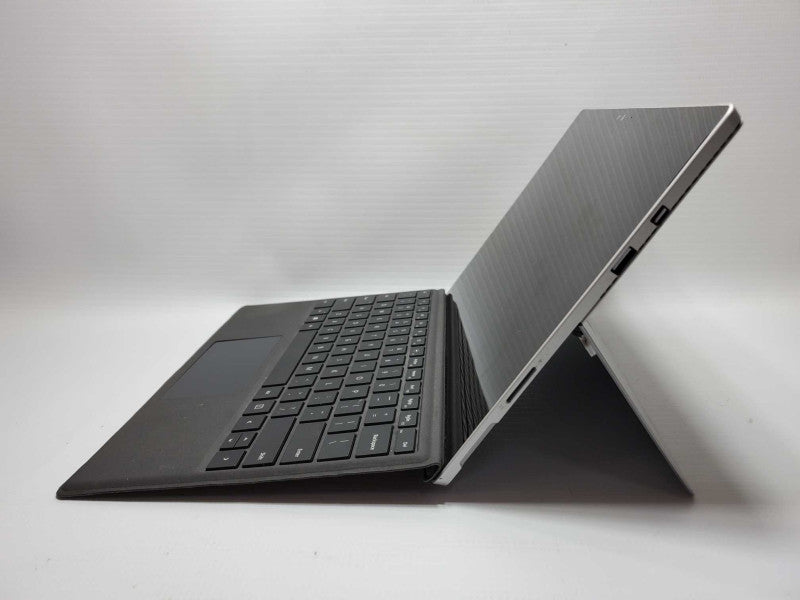 Microsoft Surface Pro 4 [1724] Core i5-6300U @ 2.4GHz 8GB Ram 256GB SSD (