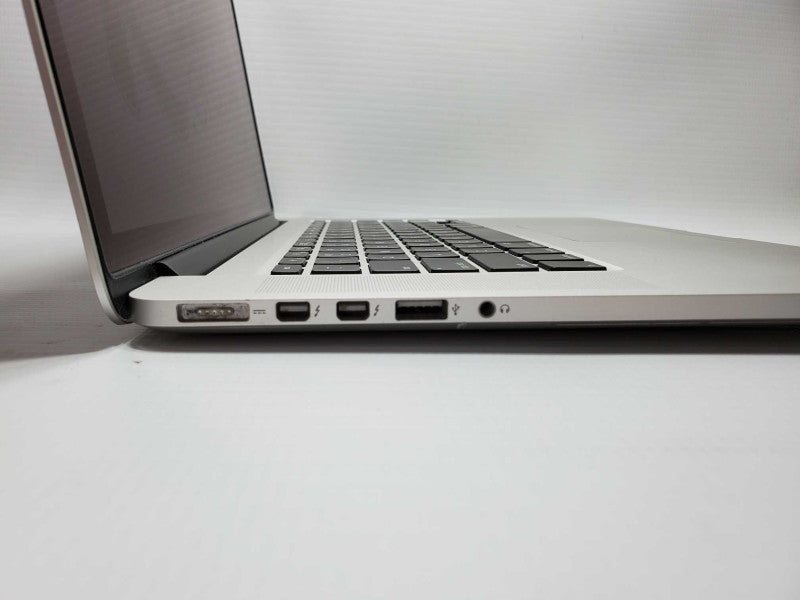 Macbook Pro 2015 15\\" Retina Core i7-4870HQ @ 2.5GHz 16GB Ram 500GB SSD R9 M370x *READ* (