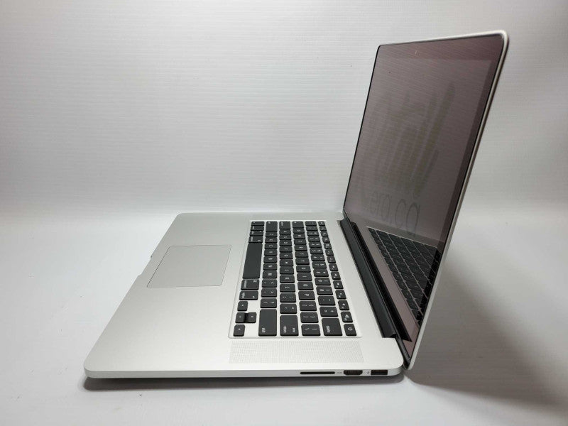 Macbook Pro 2015 15\\" Retina Core i7-4870HQ @ 2.5GHz 16GB Ram 500GB SSD R9 M370x *READ* (