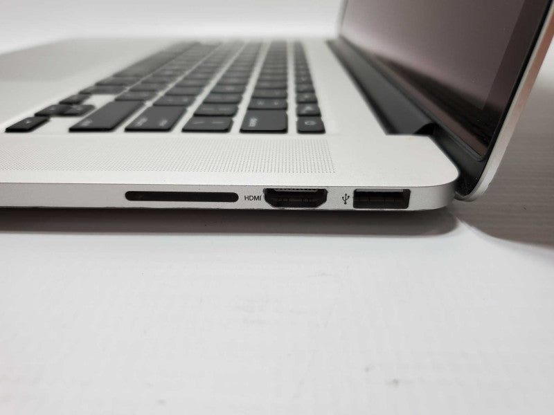 Macbook Pro 2015 15\\" Retina Core i7-4870HQ @ 2.5GHz 16GB Ram 500GB SSD R9 M370x 2GB (