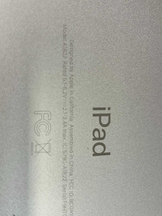 Apple iPad 5th Gen. 32GB, Wi-Fi, 9.7in - Space Gray, Broken Glass See