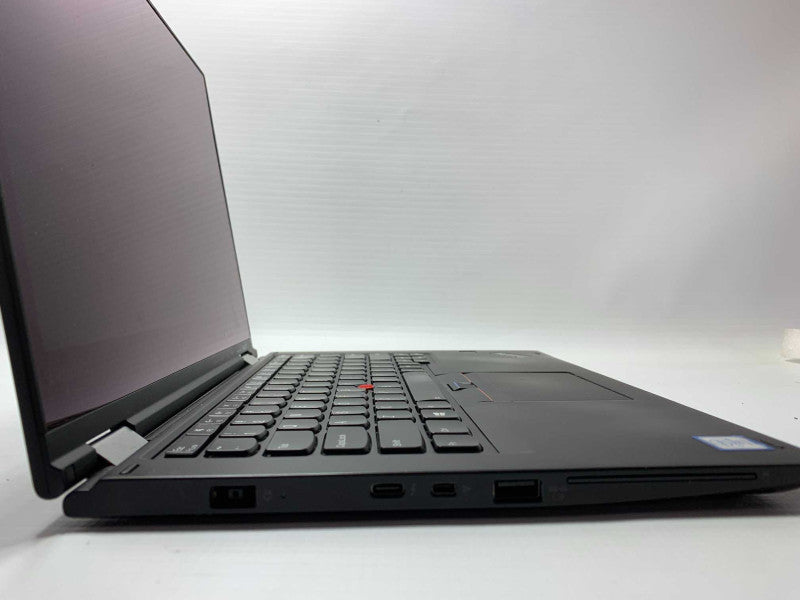 Lenovo ThinkPad Yoga 370 13.3\\" Intel i5-7300U 8GB 256GB SSD Touchscreen -