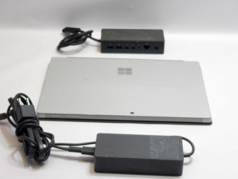 Microsoft Surface Pro 4 Core I5-6300U 2.4GHz, 8GB, 256GB SSD, 12\\" _