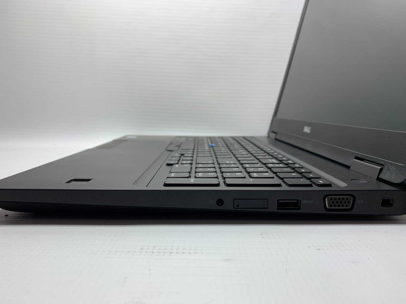 16\\" DELL Latitude 5580 with i7-7820HQ CPU 16GB RAM & 256GB SSD Storage  -